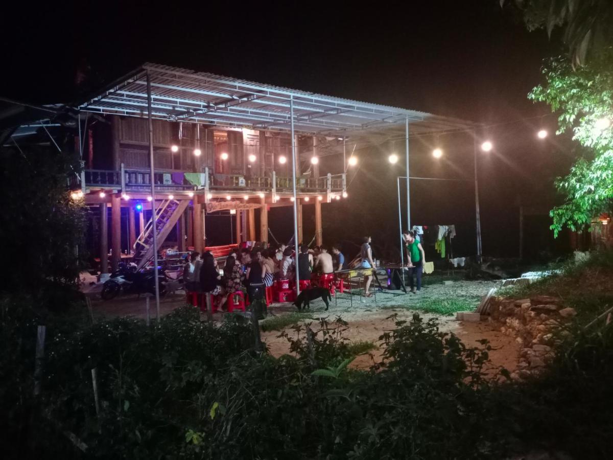 Gió Lào Eco Lodge - Đảo chè Thanh Chương Trai Do Esterno foto